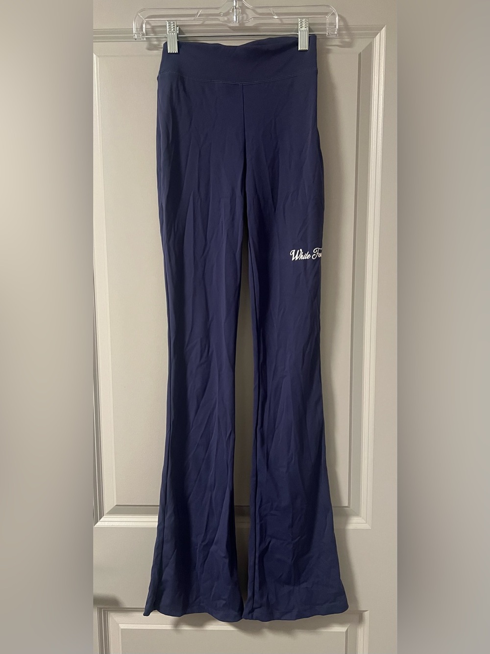 White Fox - Season 7 Flare Pants Coastal - XS